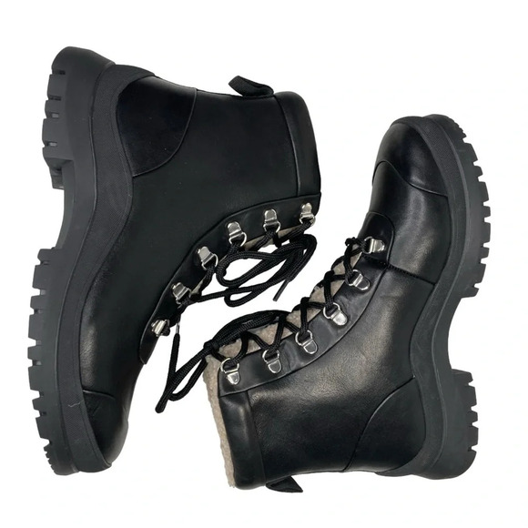 NWOT Andre Assous Leandra Water Resistant Leather Boots. Sz: 7 - Picture 8 of 12